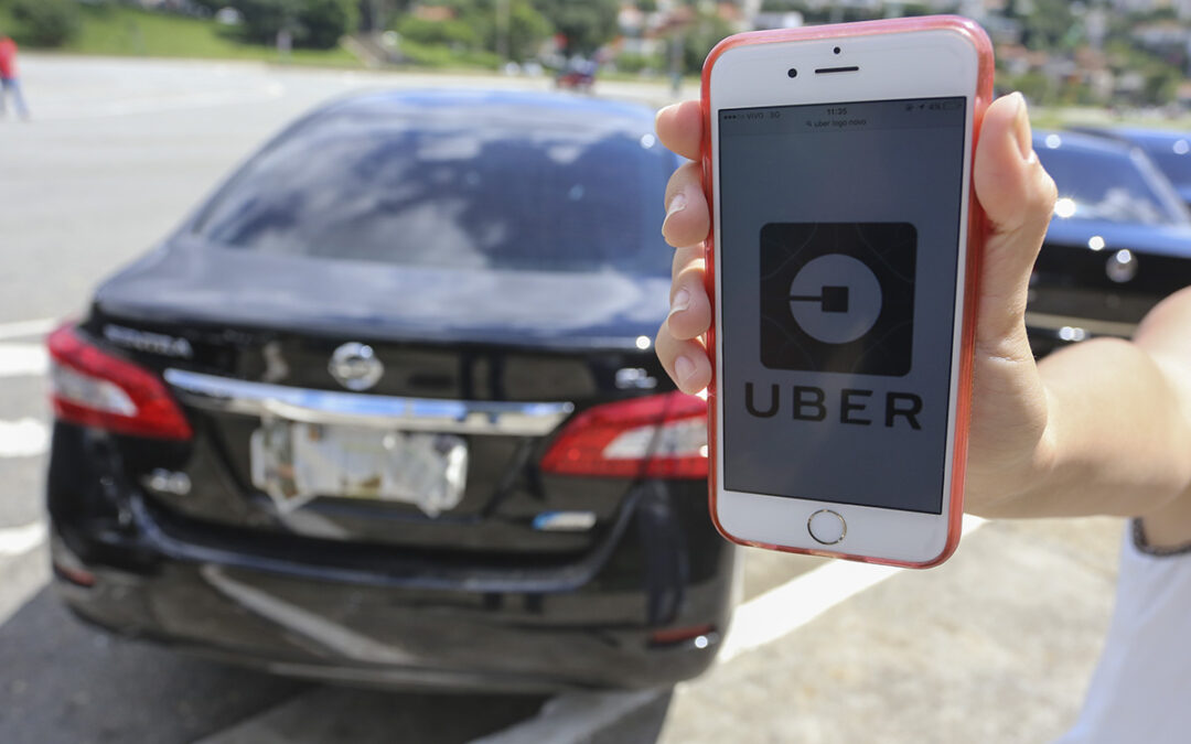 Em meio a ‘greve’ de motoristas, taxa da Uber em corridas supera os 40%